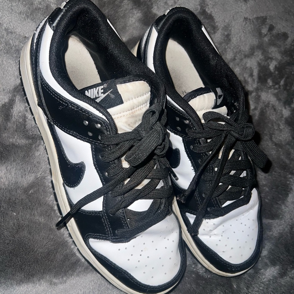Nike Air Force Pandas Size 8